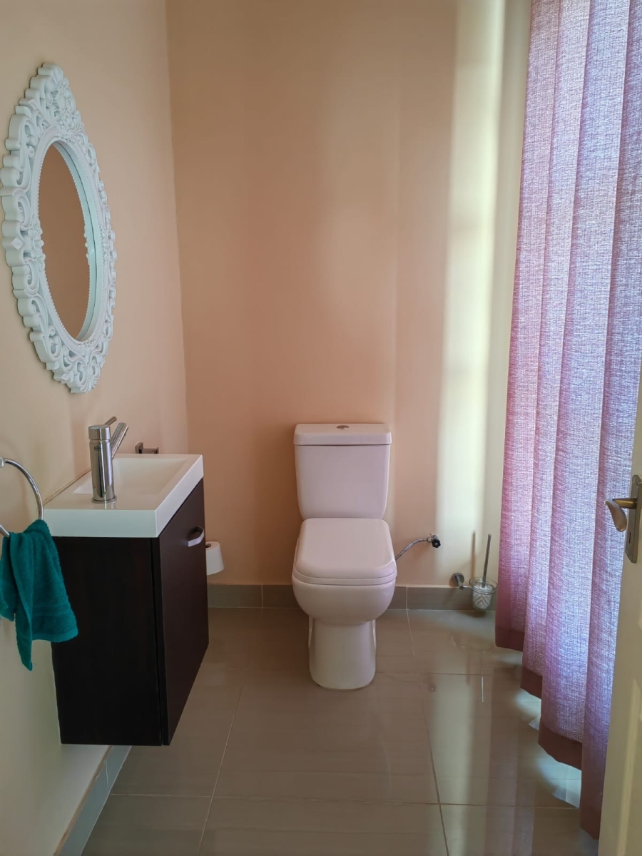 5 Bedroom Property for Sale in Pearly Beach Western Cape